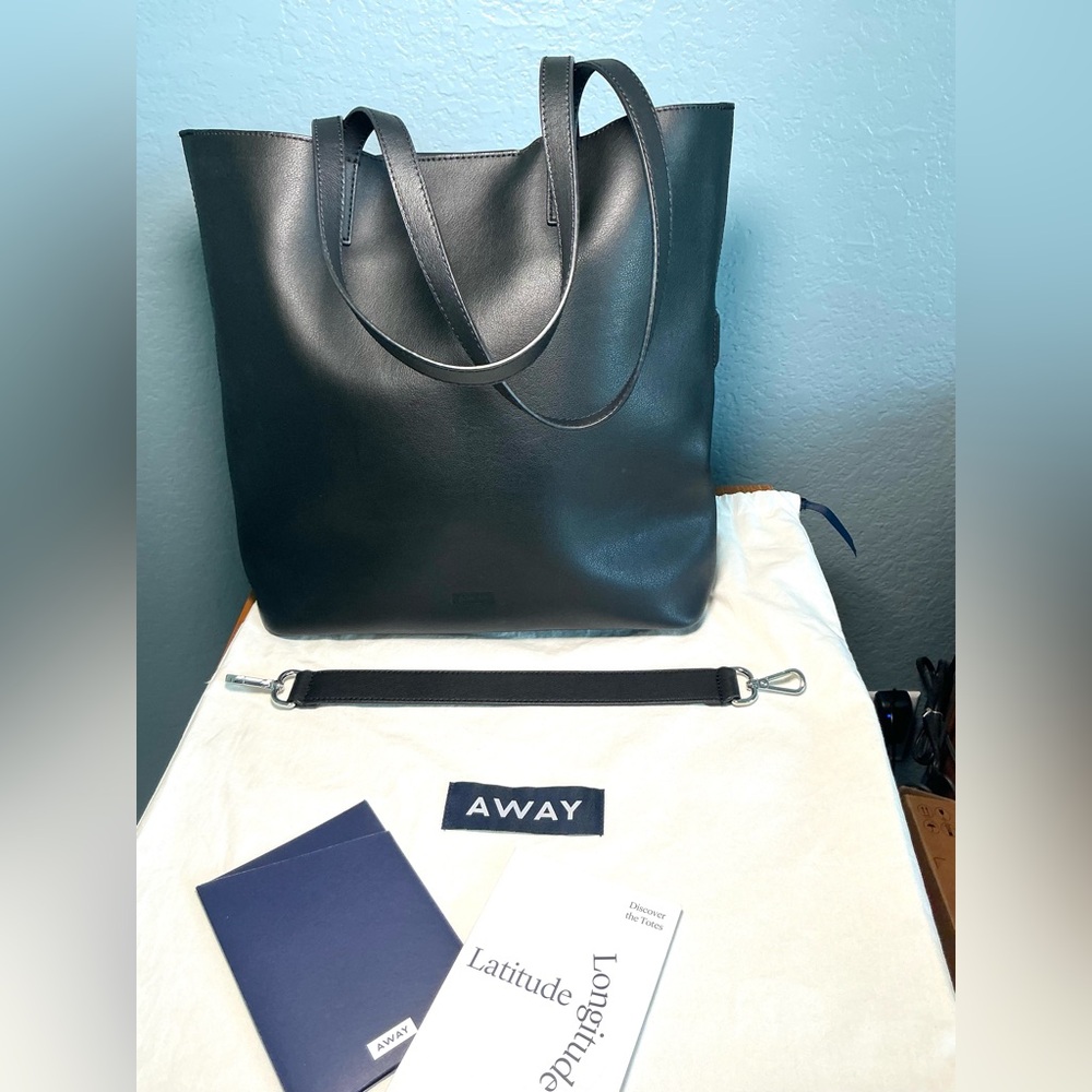 Away Longitude Tote Black Leather w/Dust Bag  Sleek Design/Minimalist Aesthetic